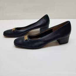 AUTHENTICATED Salvatore Ferragamo Boutique Navy Blue Leather Heels Womens Size 9 alternative image