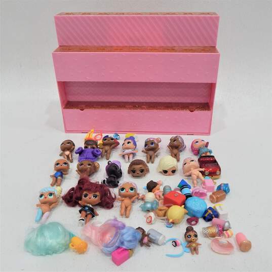 L.O.L. Surprise! Doll Lot - LOL Dolls , Pets and Accessories image number 1