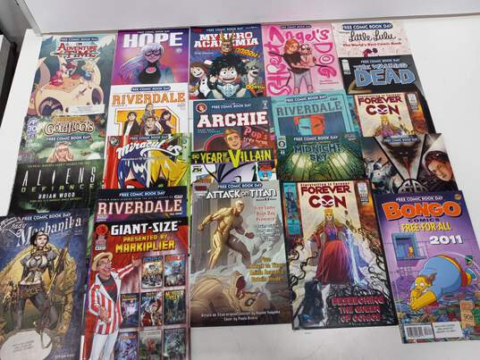22pc Bundle of Assorted Modern Comic Books image number 1