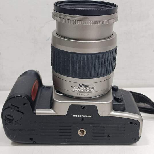 Nikon F65 35mm Film SLR Camera & Lens Bundle image number 4