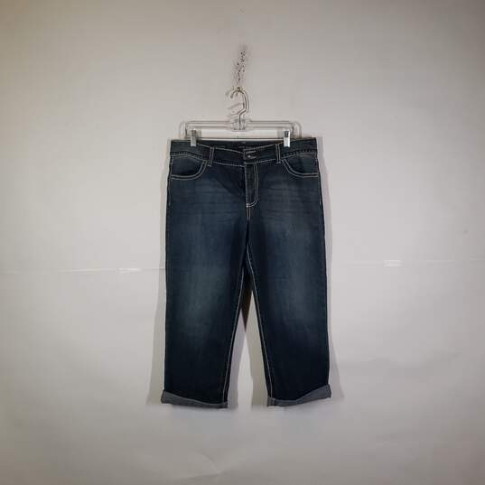 Womens Date Night Fit Medium Wash Denim Capri Jeans Size 32/14 image number 1
