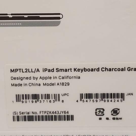 iPad Smart Keyboard (A1829) - Sealed image number 4