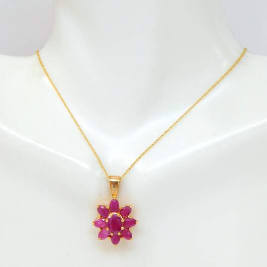 14K Yellow Gold Faceted Ruby Oval Cluster Pendant Twisted Chain Necklace 3.7g image number 2