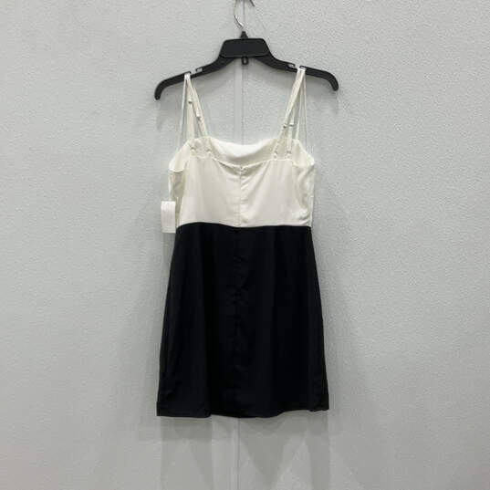 NWT Womens White Black Adjustable Strap Back Zip Mini Dress Size Medium image number 2