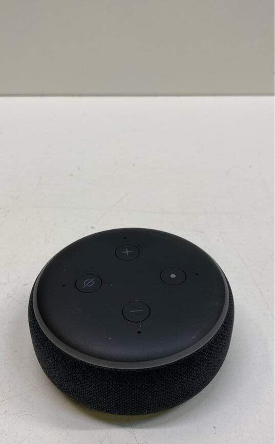 Lot of 3 Amazon Echo Dot (3rd Gen.) image number 2