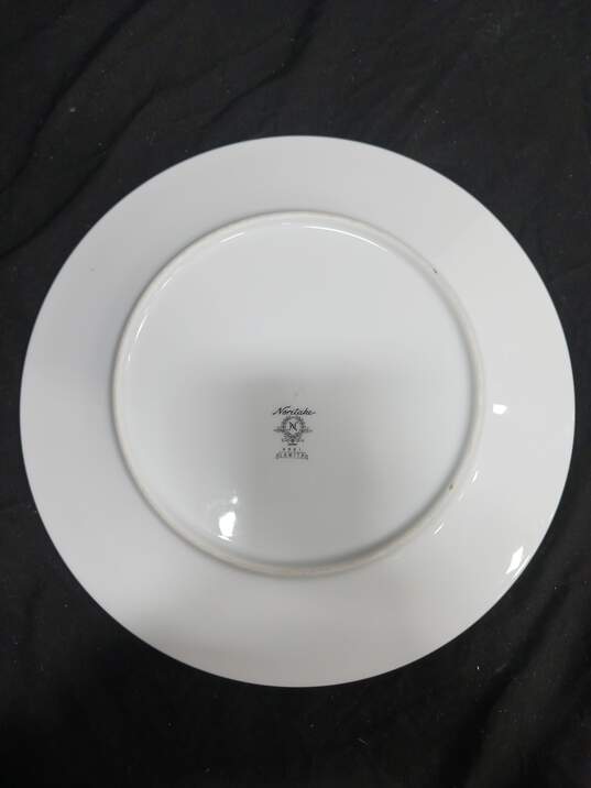 Bundle of Six Noritake Lamita Dinner Plates image number 4