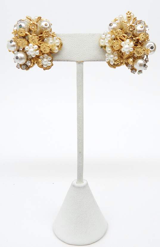 Vintage Hattie Carnegie Faux Pearl Rhinestone Floral Clip On Earrings 16.5g image number 1