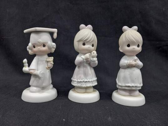 15pc Set of Assorted Precious Moment Figurines image number 6