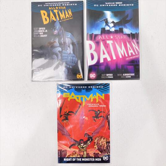 Buy the DC Comics Modern Batman Graphic Novel Lot | GoodwillFinds