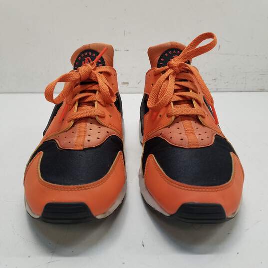 Nike Air Huarache Hot Curry Men's Athletic Shoes Size 8 image number 5