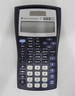 Assorted Texas Instruments Graphing Calculators alternative image
