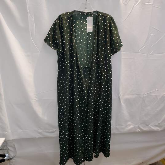 Uniqlo Dark Green Printed Wrap Short Sleeve Dress NWT Women's Size L image number 1