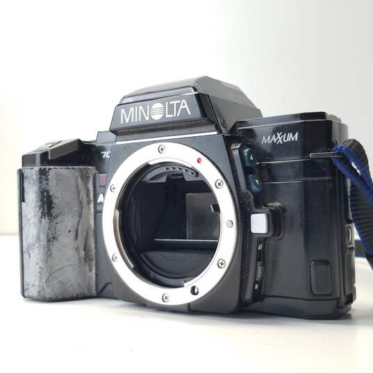 Minolta Maxxum 7000 AF 35mm SLR Camera with Lens image number 2