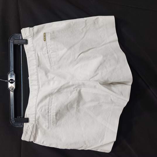 Women's White Shorts Size 14 image number 2