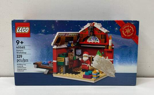 Lego 40565 Santa's Work Shop 329pcs image number 1