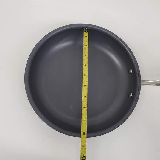 All-Clad 10 Inch / 25 cm Skillet Frying Pan image number 3