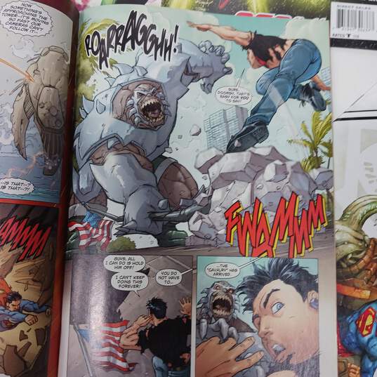 Bundle Of 9 Assorted Superman Comic Books image number 3
