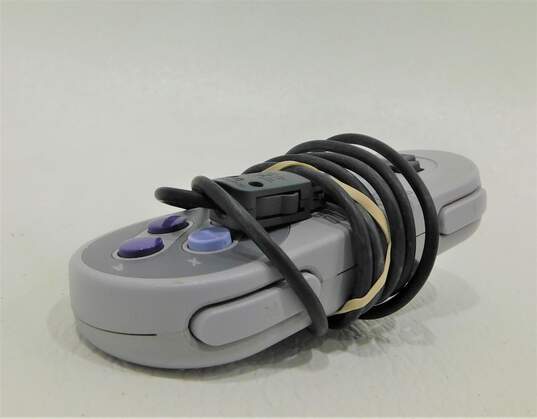 Super Nintendo SNES Classic Edition Controller image number 2