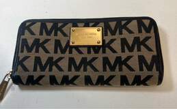 Michael Kors Assorted Lot of 6 Wallets alternative image