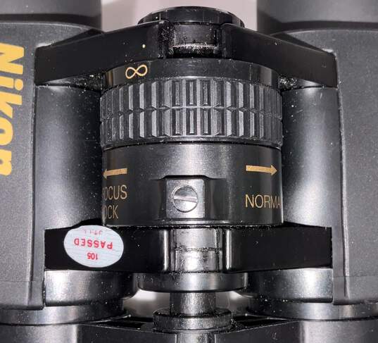 2 Nikon Stayfocus Plus II Binoculars image number 3