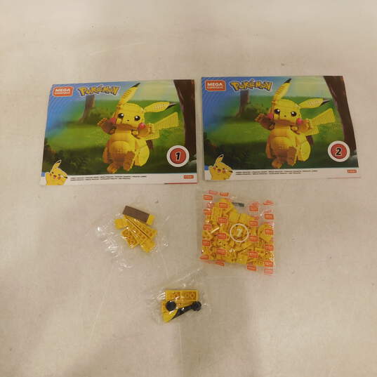 Mega Construx Pokemon Jumbo Pikachu Set image number 2