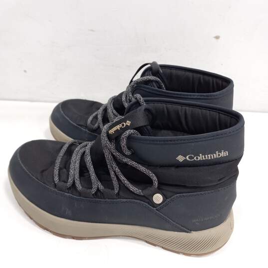 Columbia Slopeside Village Women's Black Hiking Boots Size 9 image number 4