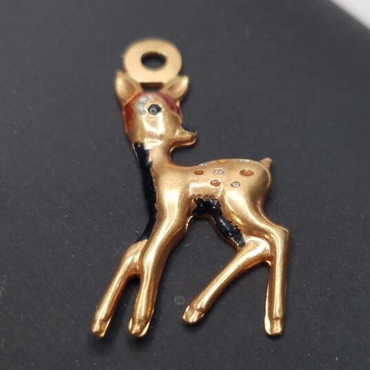 18K Gold Enamel Reindeer Pendant 2.2g image number 2