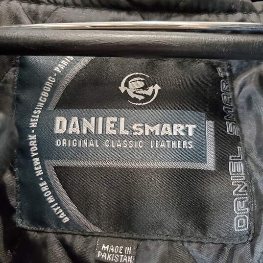 Daniel Smart Men Black Leather Jacket Sz 50 image number 3