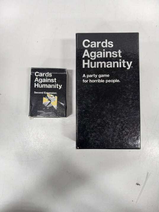 Cards Against Humanity with Second Expansion Pack image number 1