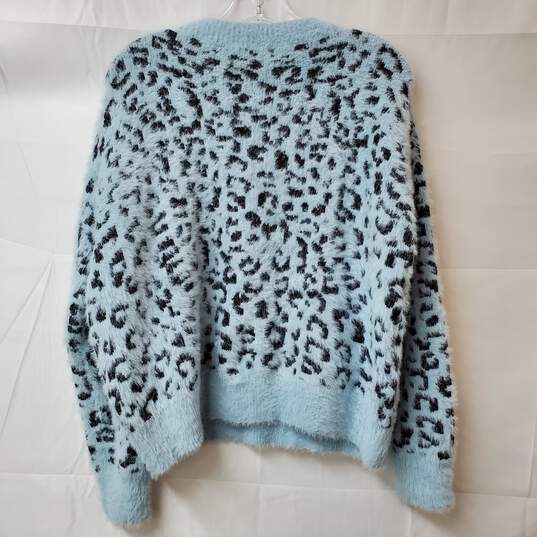 Mi Ami Sweaters Cropped Oversized Fuzzy Leopard Print Women's Size M image number 2