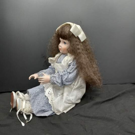 Vintage Ashton Drake Doll w/Box image number 4