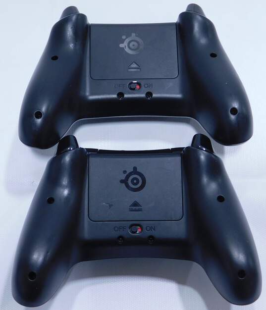 2 SteelSeries Stratus XL Wireless Controllers image number 2