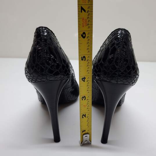 MICHAEL Michael Kors Black Leather  Pump Heels Women's Size 7.5M image number 2