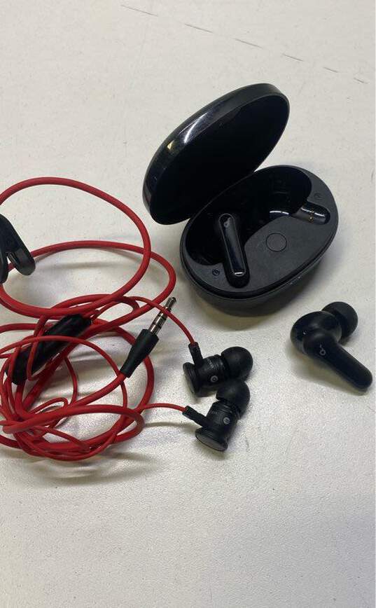 Assorted Bundle Lot of Untested Ear Buds for Parts / Repair Apple Beats image number 3