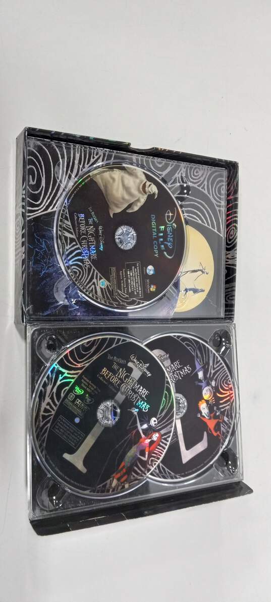 Pair of Holiday Family Movies w/The Santa Clause Trilogy and The Nightmare Before Christmas image number 3
