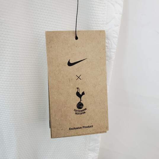 NWT Nike Tottenham 21/22 Home Jersey (White) Size L image number 3