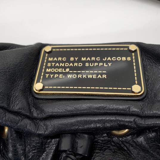 Marc by Marc Jacobs Black Leather Hobo Shoulder Bag AUTHENTICATED image number 3