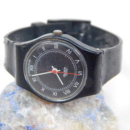 Vintage Swatch Swiss Black & White Watch 9.7g