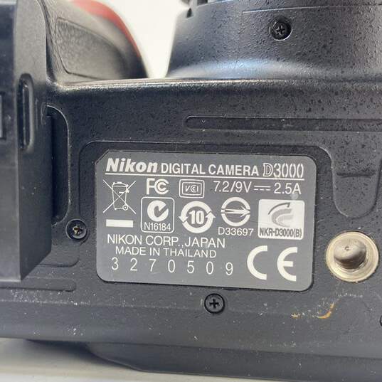 Nikon D3000 10.2 megapixel Digital SLR Camera with 18-55mm Lens image number 5