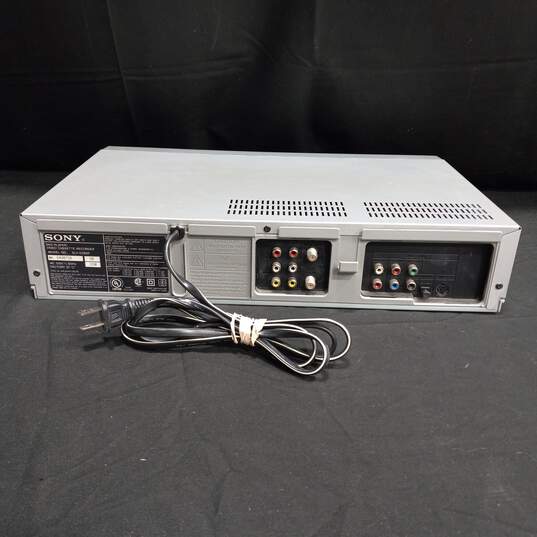 Sony Model No. SLV-D360P VHS/DVD Player image number 3