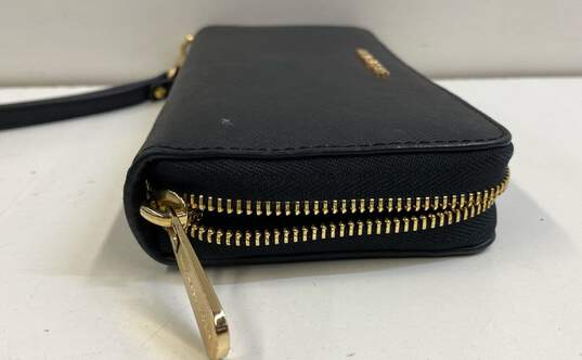 Michael Kors Continental Travel Black Leather Zip Around Card Organizer Wallet image number 4