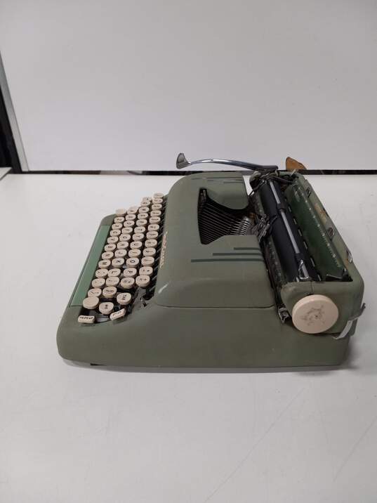 Vintage Smith-Corona Silent Super Green Portable Typewriter image number 3