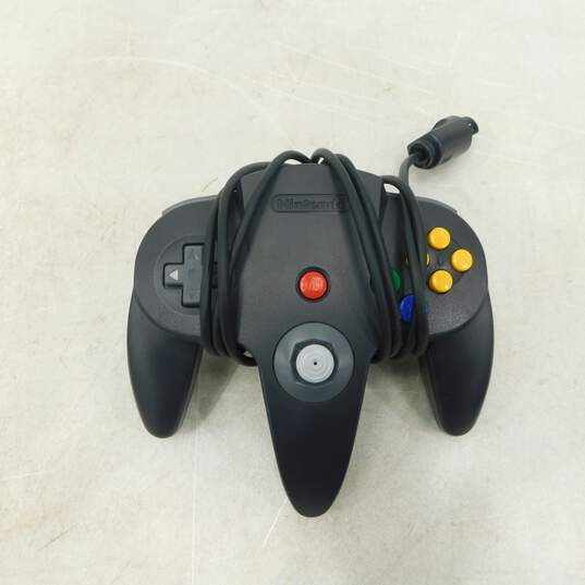 4 Nintendo 64 Black Controllers image number 3