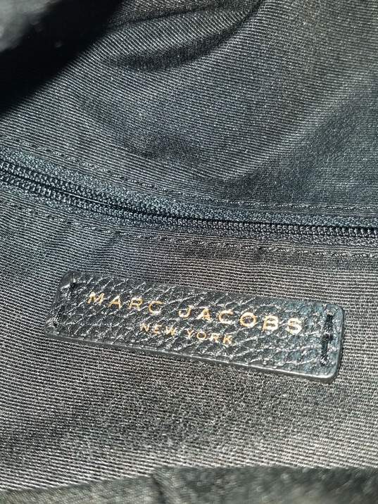Authentic Marc Jacobs Black Leather Shoulder Bag image number 6