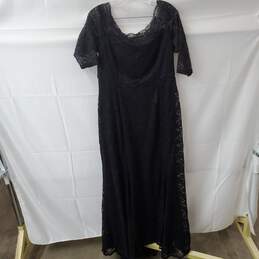Women's Black Torrid Lace Off the Shoulder Gown Size 18