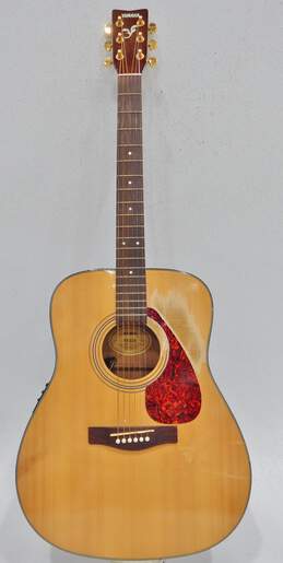 Yamaha Brand FX335 Wooden Acoustic Electric Guitar w/ Hard Case