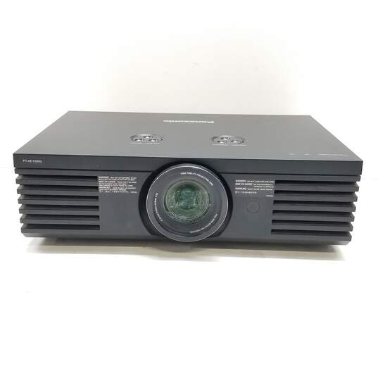 Panasonic LCD Projector PT-AE1000U-FOR PARTS OR REPAIR image number 1