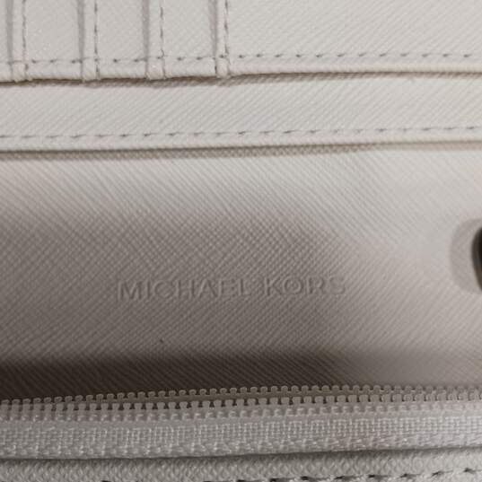Michael Kors White Leather Mini Cross-Body Purse image number 6