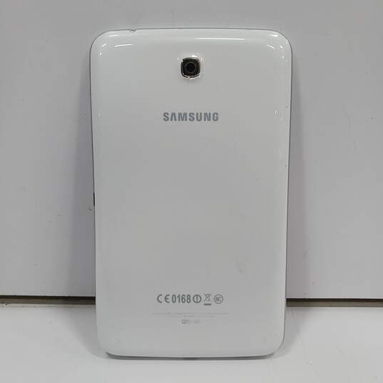 White 7in. Samsung tablet image number 2