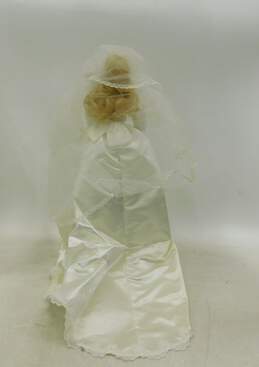 Vintage Ellen Williams Rebecca Bride Porcelain Doll IOB alternative image